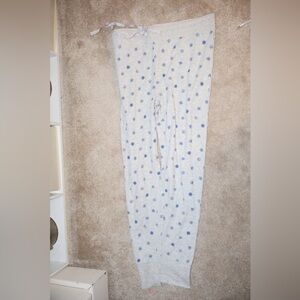 Eddie Bauer White Pajama Pants with Blue Snowflake Pattern